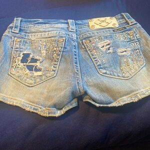 Miss me mid-rise size 25